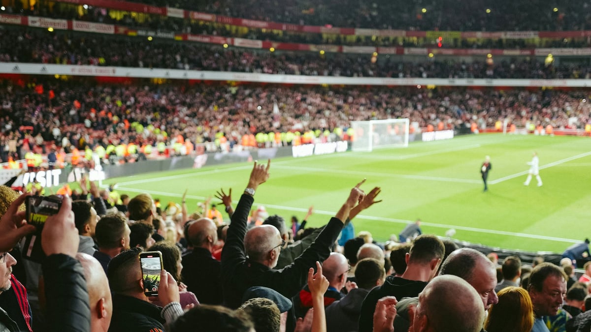 Publiken jublar under ett tidigare möte mellan Liverpool - Manchester United
