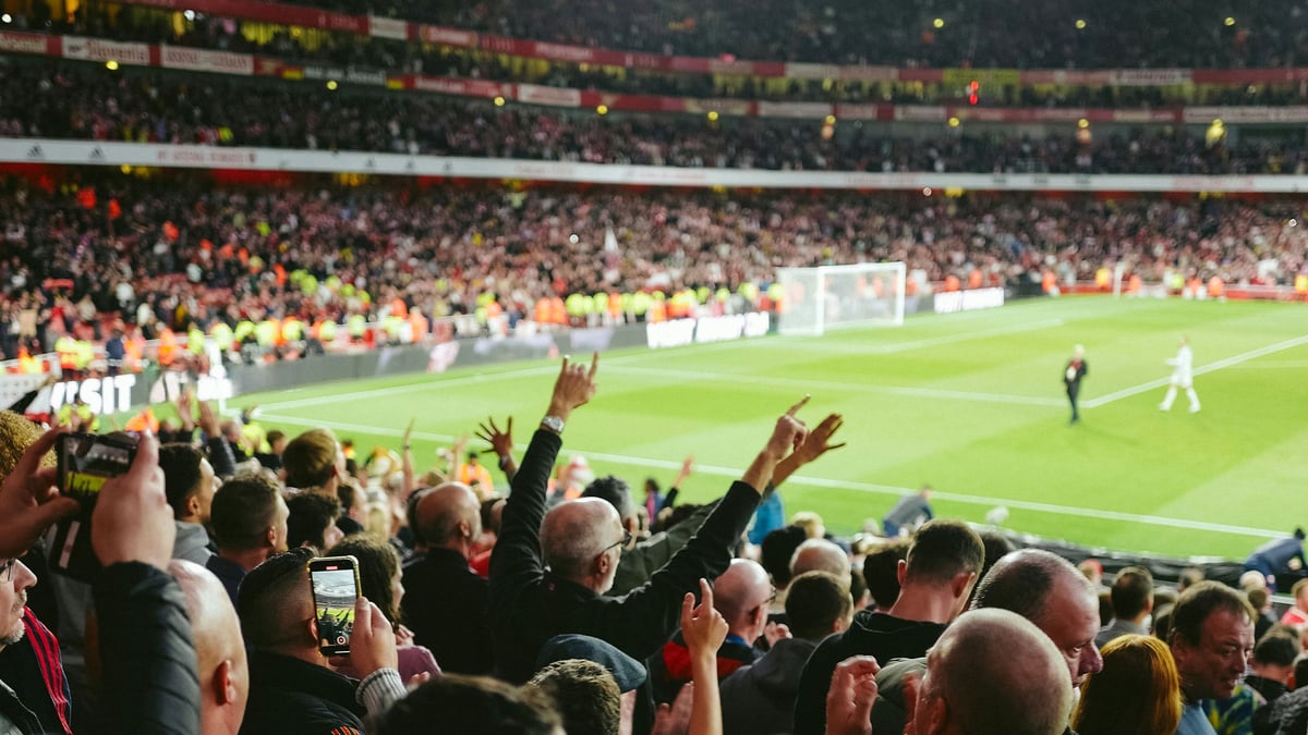 Publiken jublar under ett tidigare möte mellan Liverpool - Manchester United