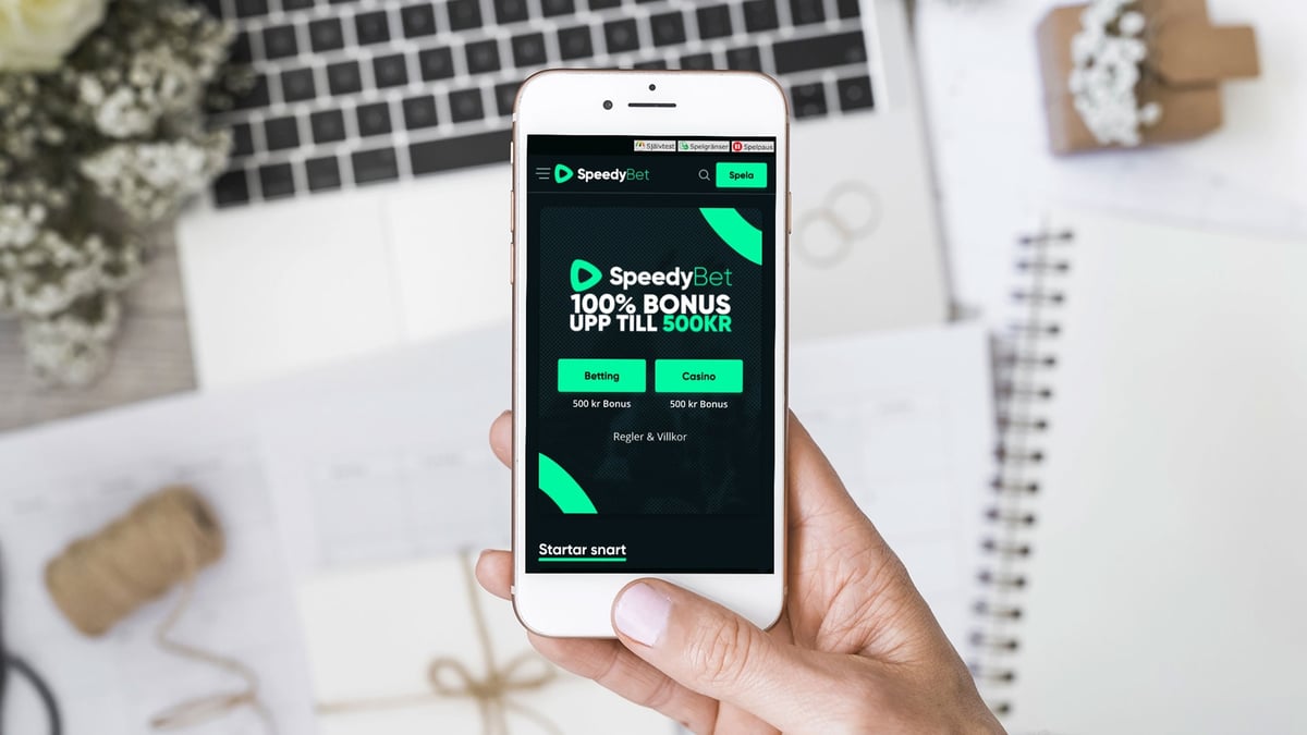 En person som tar del av SpeedyBets välkomsterbjudande.