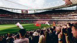 Publiken jublar efter Arsenal på hemmaplan.